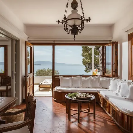Anthea - Seafront 3-bedroom House Achladies