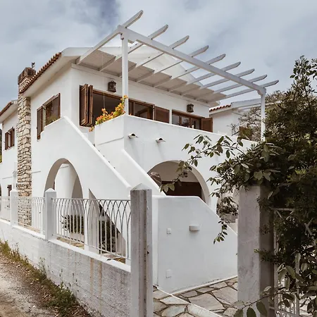 ヴィラ Anthea - Seafront 3-bedroom House Achladies