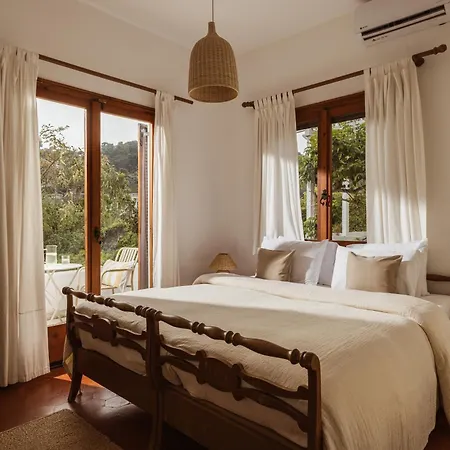 Anthea - Seafront 3-bedroom House Villa *