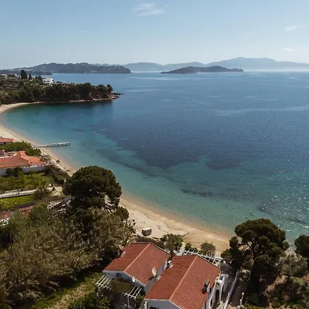 Anthea - Seafront 3-bedroom House Achladies